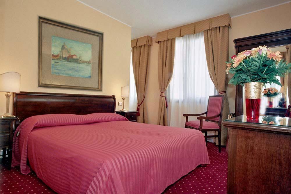 Acca Hotel Venezia Rom bilde